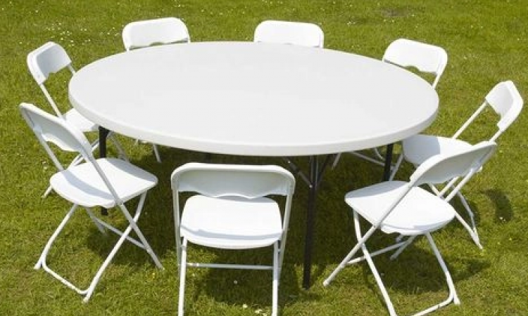 Sorevoe - Service de location de tables et chaises pour réception au Tampon